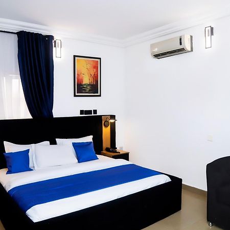 Western Dreams Hotel Abuja Exteriör bild