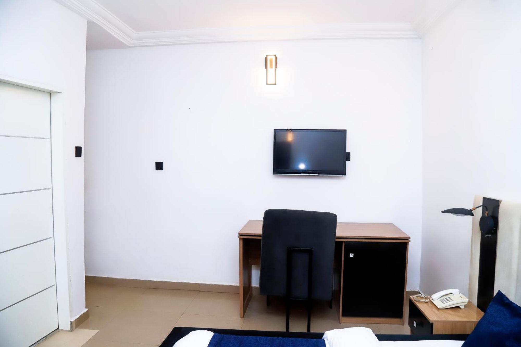 Western Dreams Hotel Abuja Exteriör bild