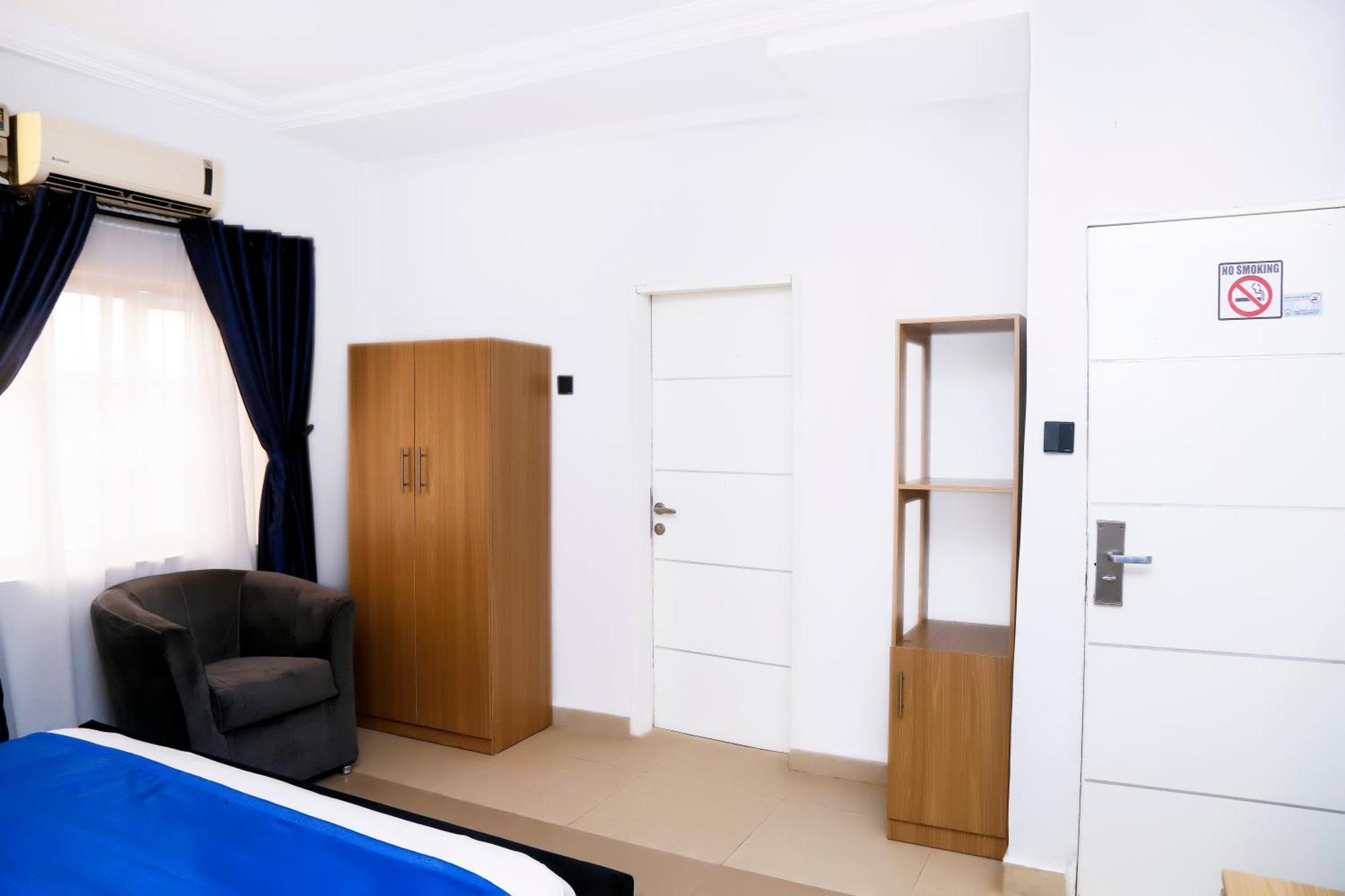 Western Dreams Hotel Abuja Exteriör bild