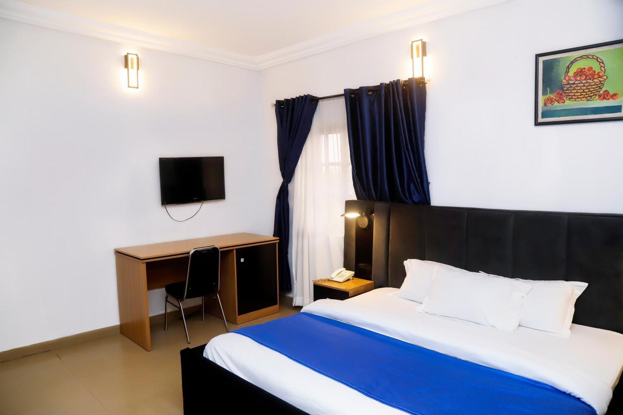 Western Dreams Hotel Abuja Exteriör bild