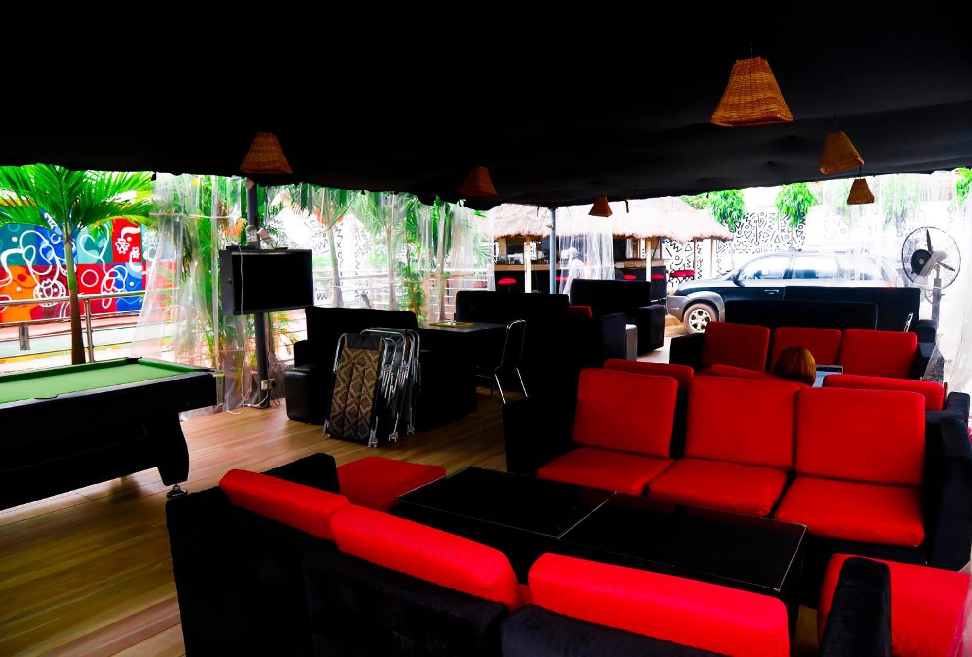 Western Dreams Hotel Abuja Exteriör bild