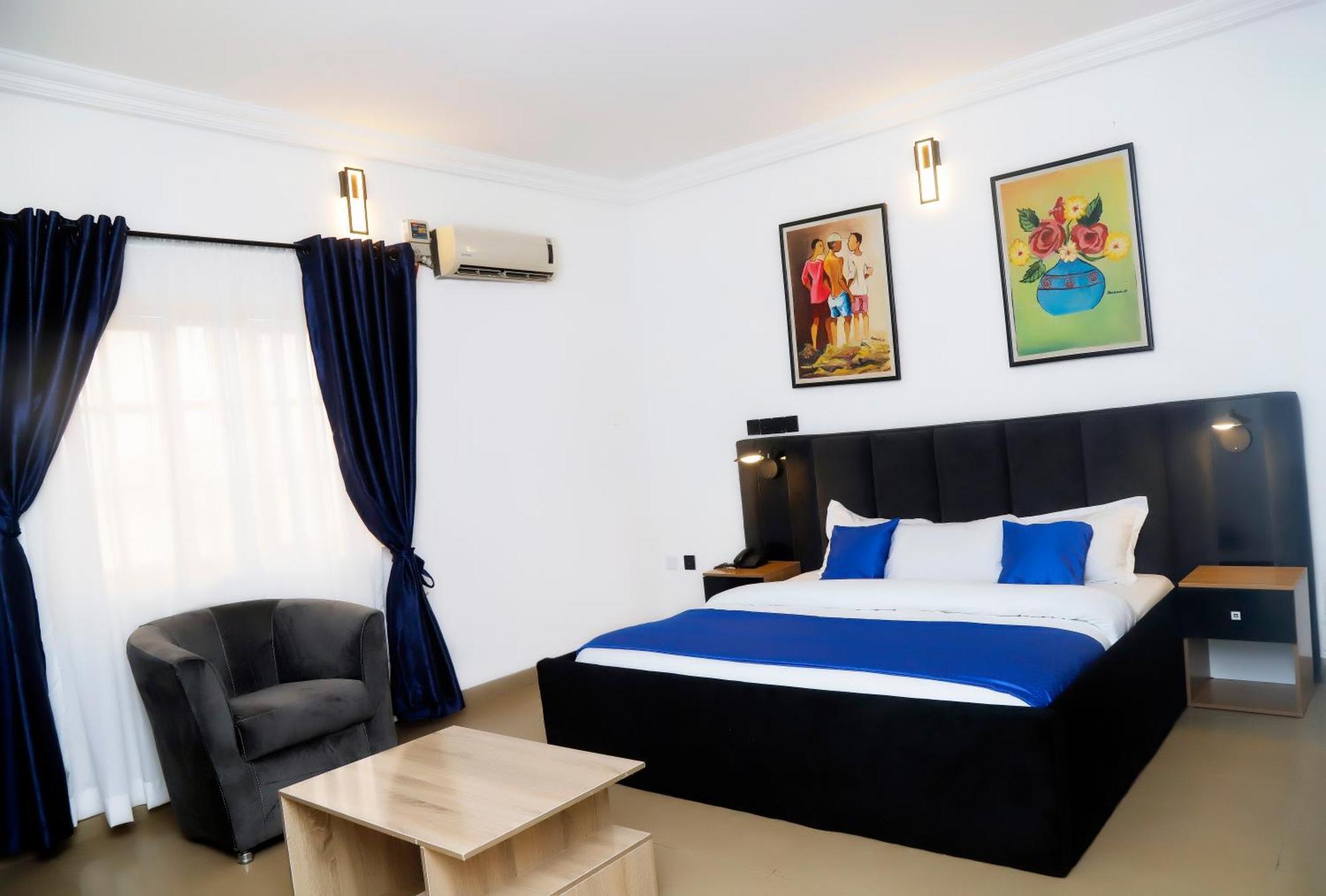 Western Dreams Hotel Abuja Exteriör bild
