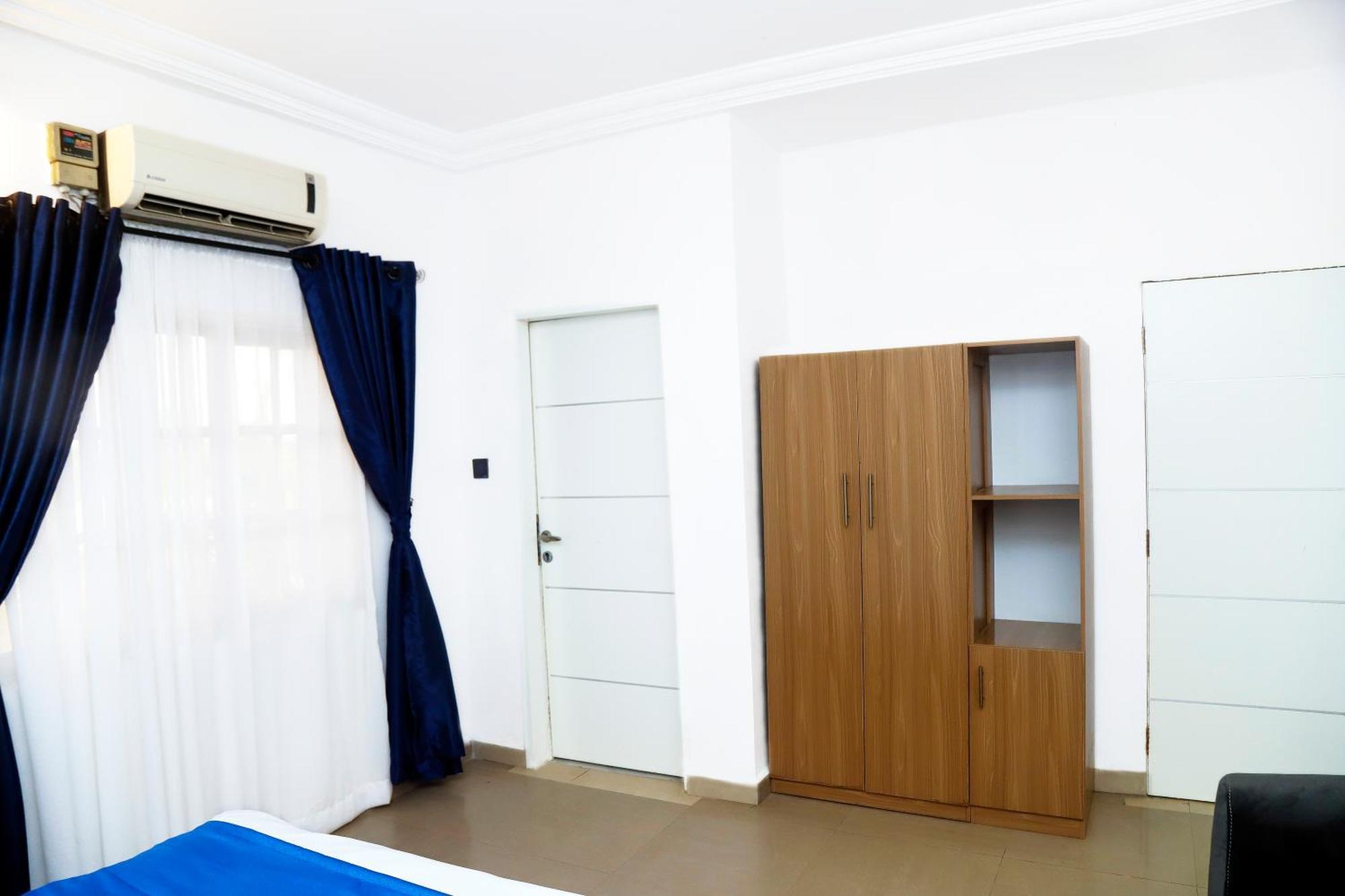 Western Dreams Hotel Abuja Exteriör bild