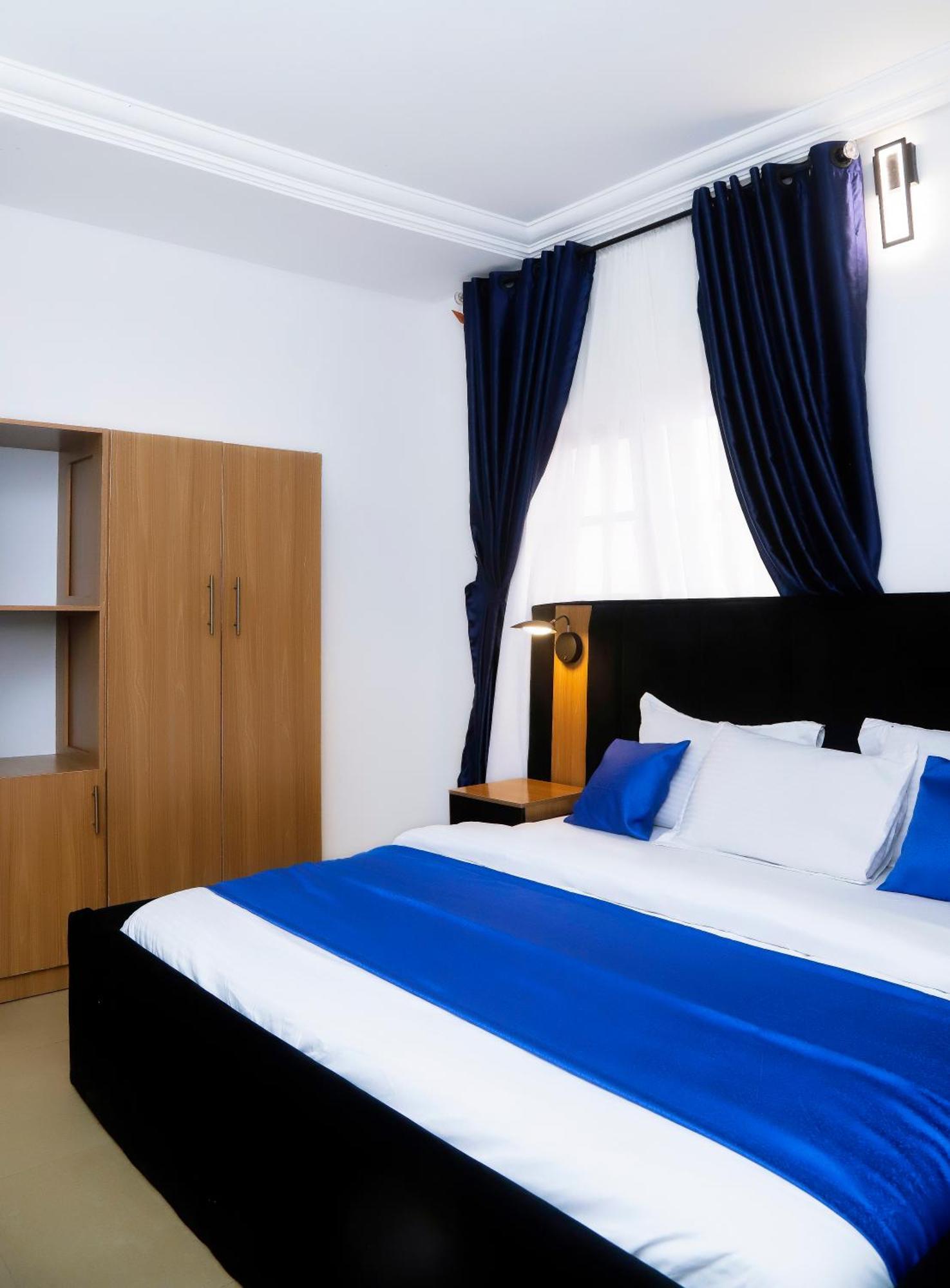 Western Dreams Hotel Abuja Exteriör bild