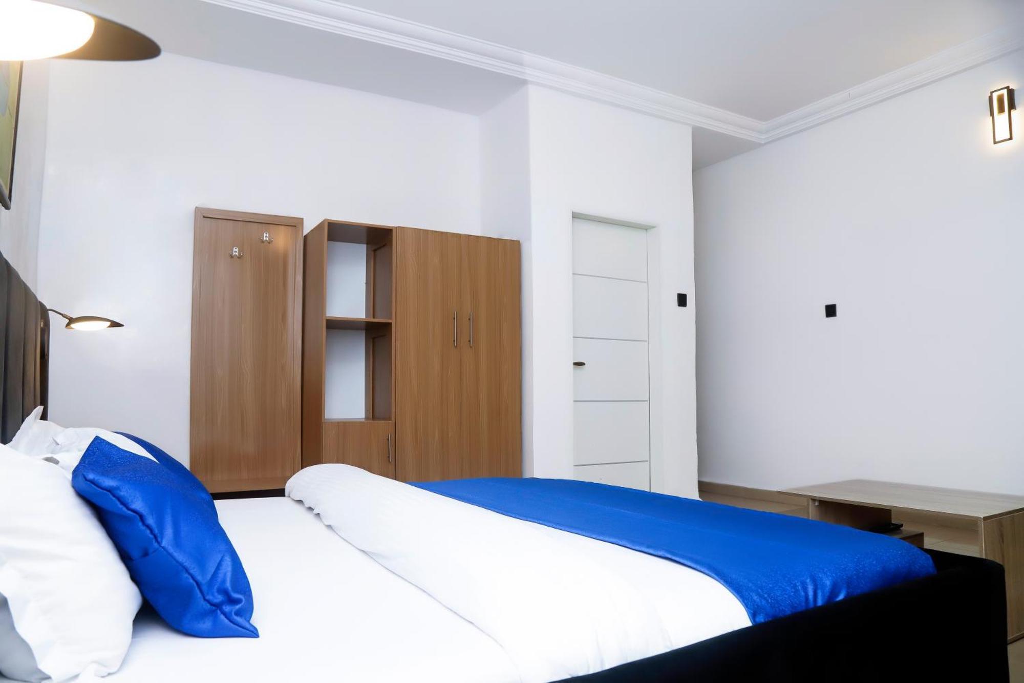 Western Dreams Hotel Abuja Exteriör bild