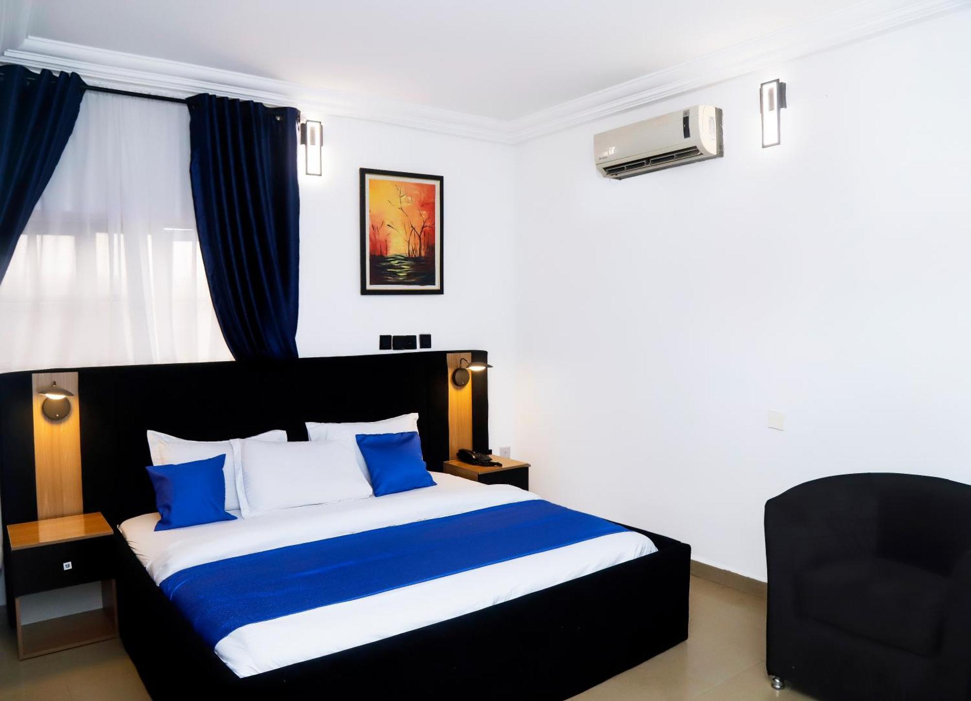 Western Dreams Hotel Abuja Exteriör bild