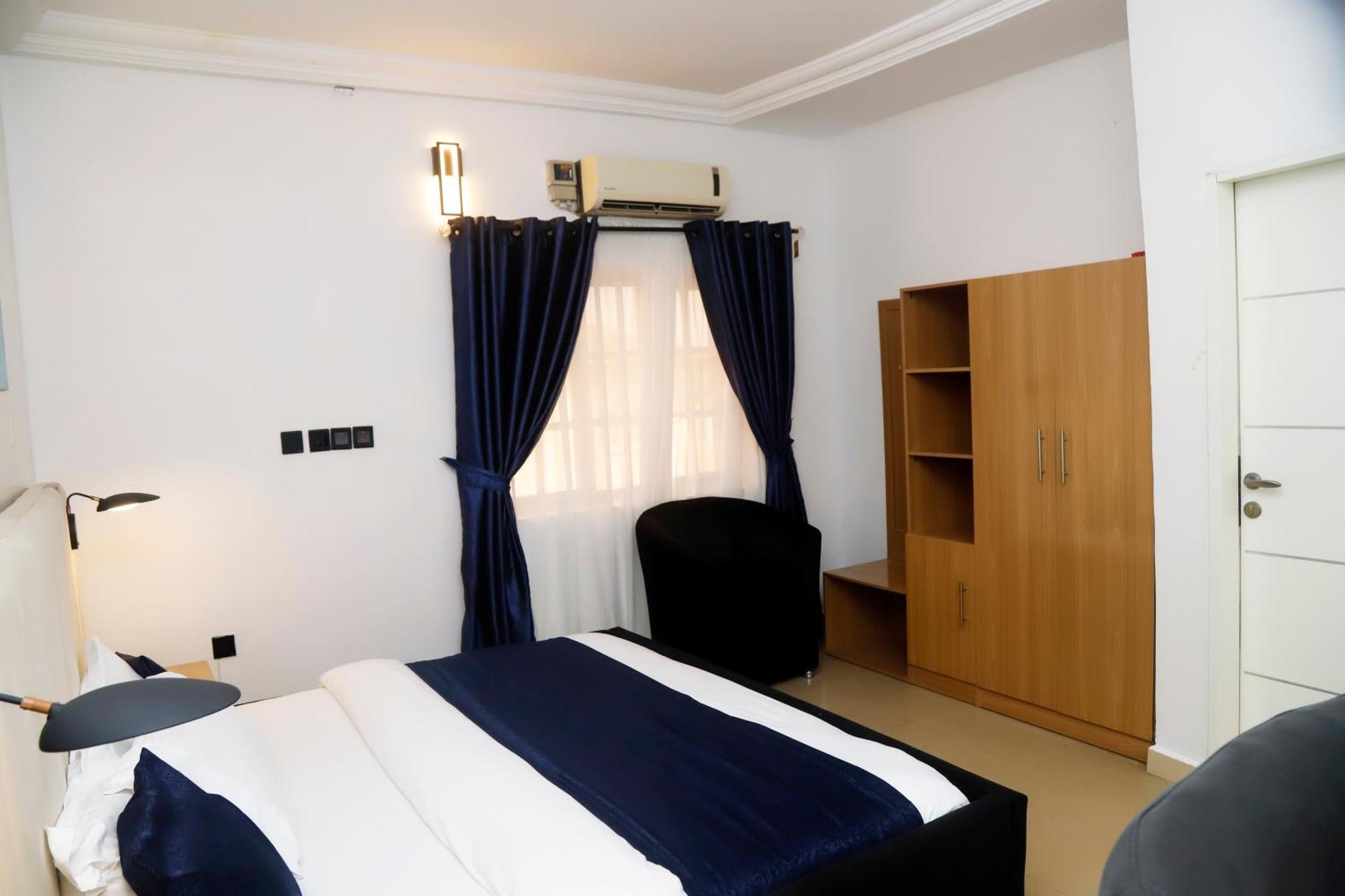 Western Dreams Hotel Abuja Exteriör bild