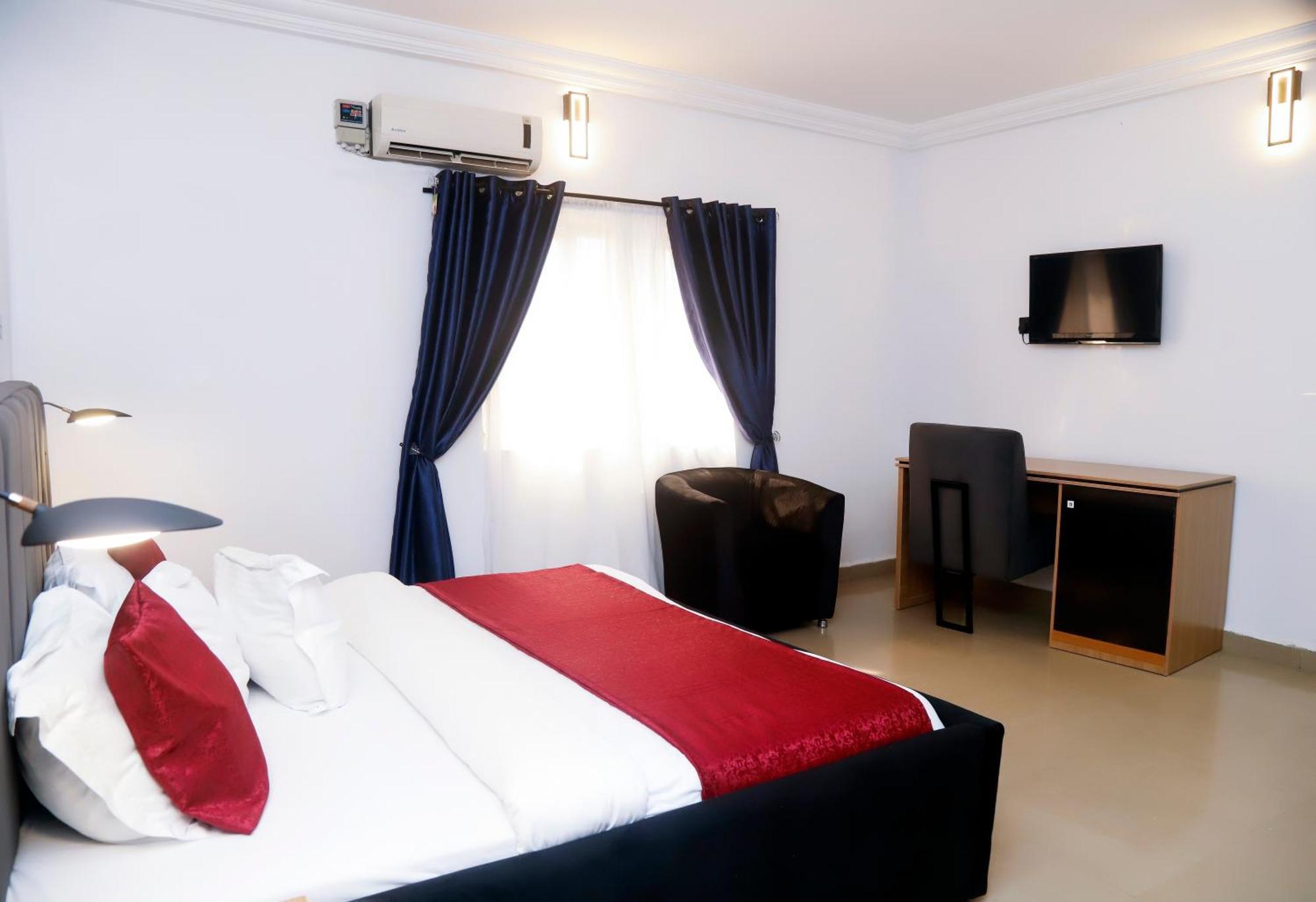 Western Dreams Hotel Abuja Exteriör bild